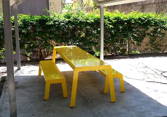 conjunto mesa y silla de metal conjunto mesa y silla de metal
