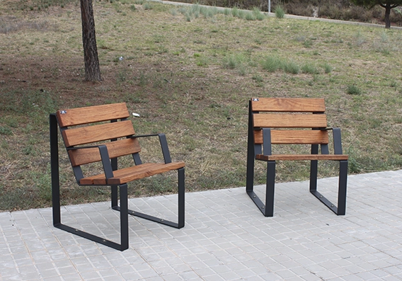 sillas urbanas de madera para exterior